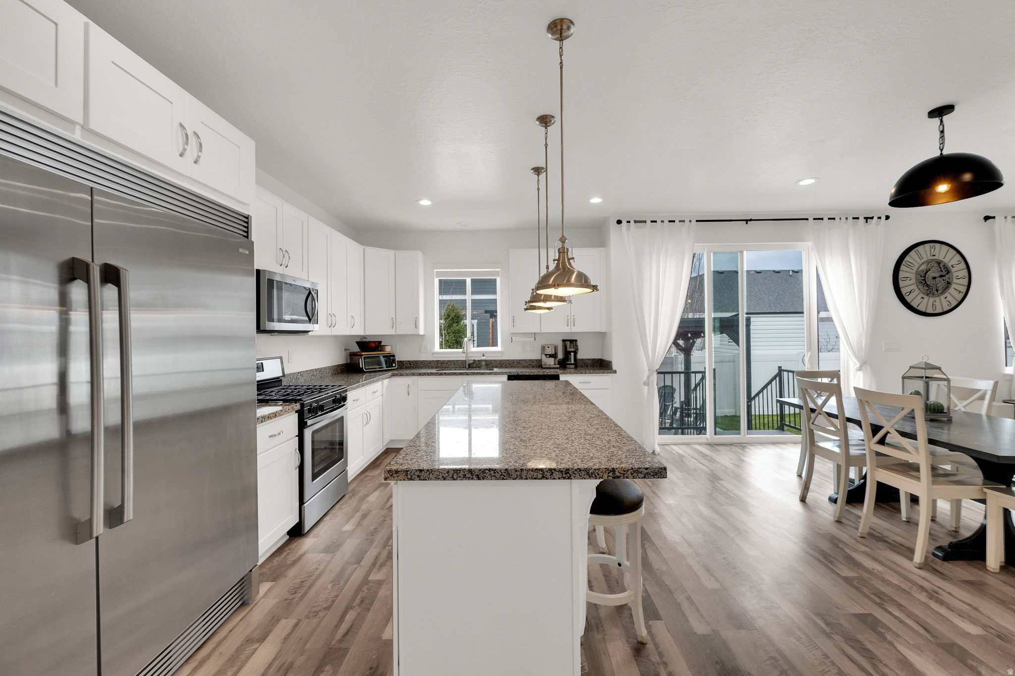 INDEPENDENCE AT THE POINT - Residential