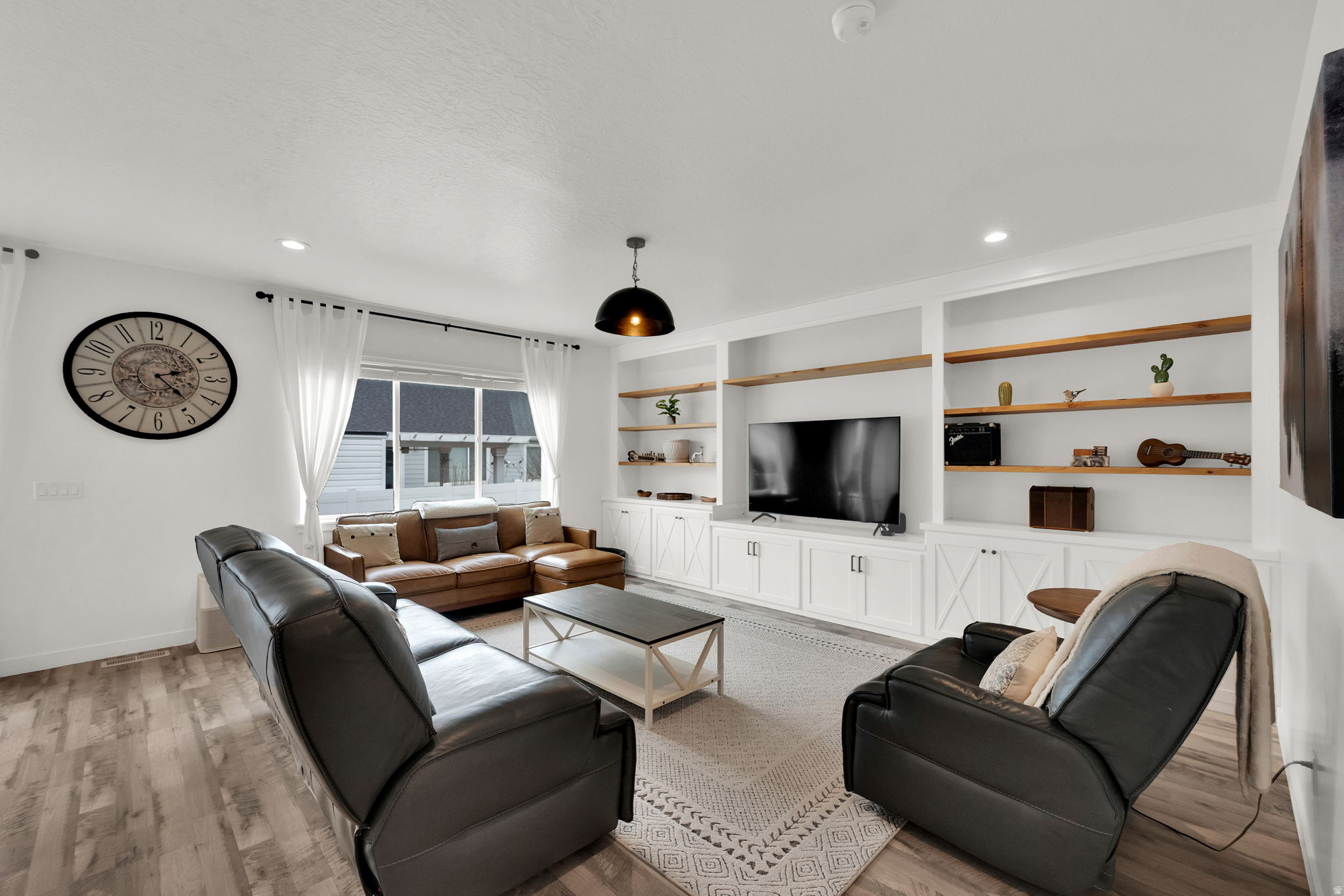 INDEPENDENCE AT THE POINT - Residential