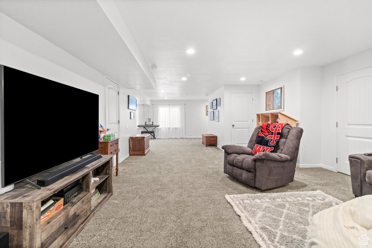 YOUNG PROPERTY - Residential