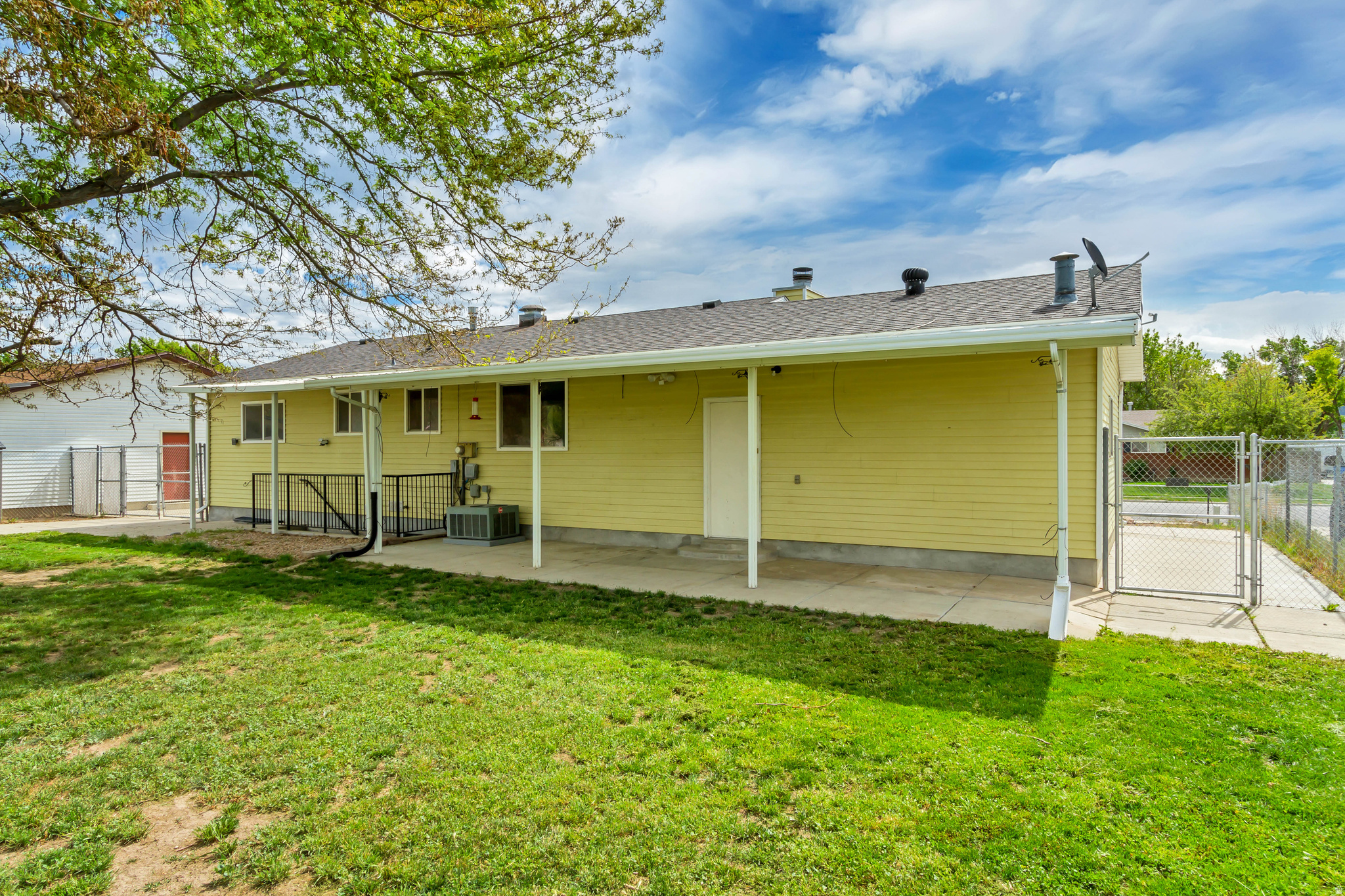HOMESTEAD ES - Residential