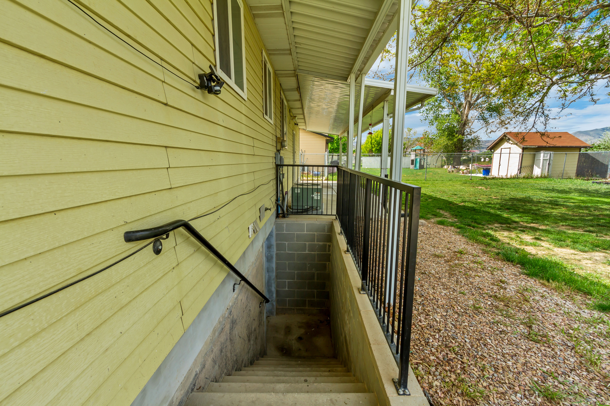 HOMESTEAD ES - Residential