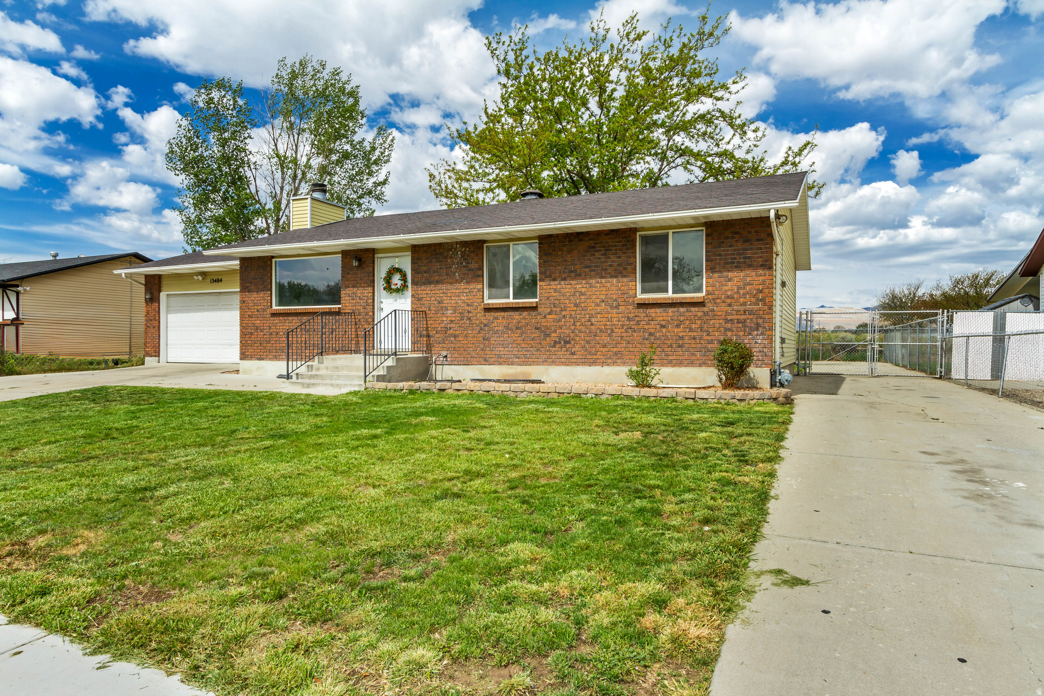 HOMESTEAD ES - Residential