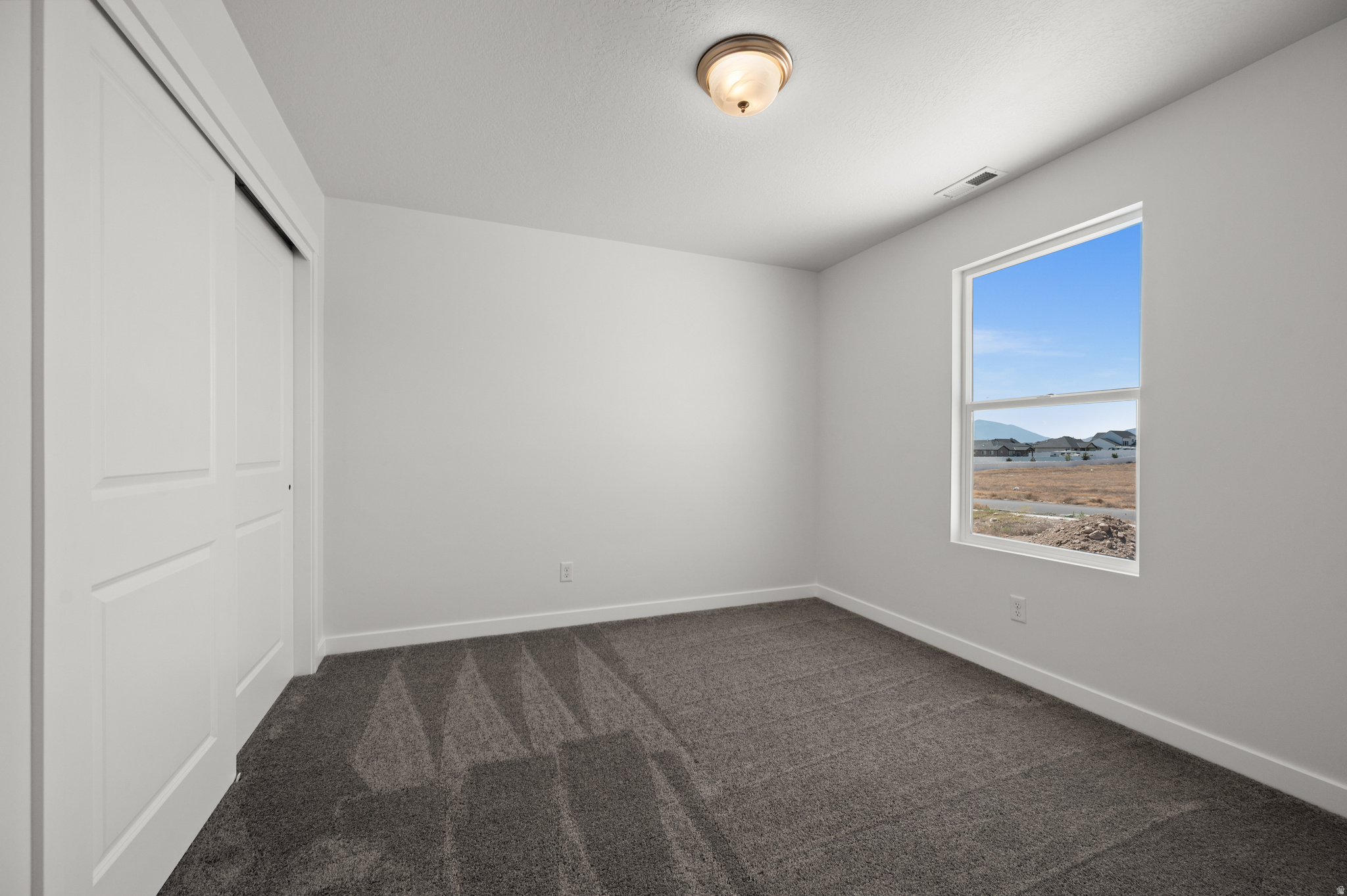 EAGLE VILLAGE - Residential