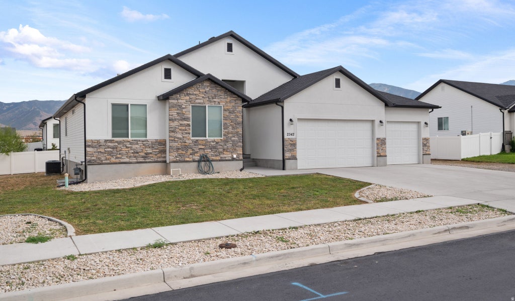 Photo of 2342 N 250 W, Tooele, UT 84074 (MLS # 2186825)