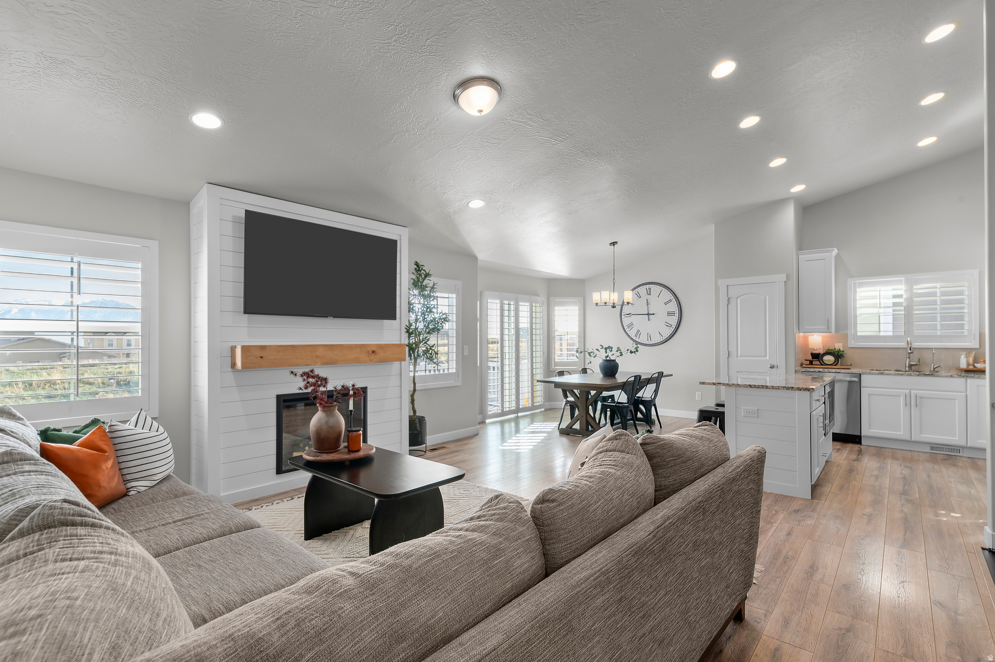 HYDE POINT - Residential