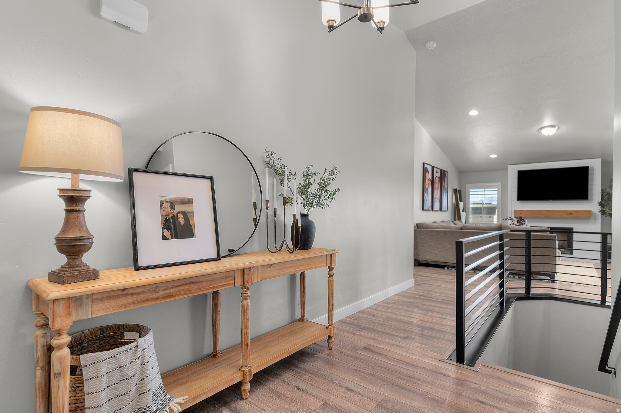 HYDE POINT - Residential