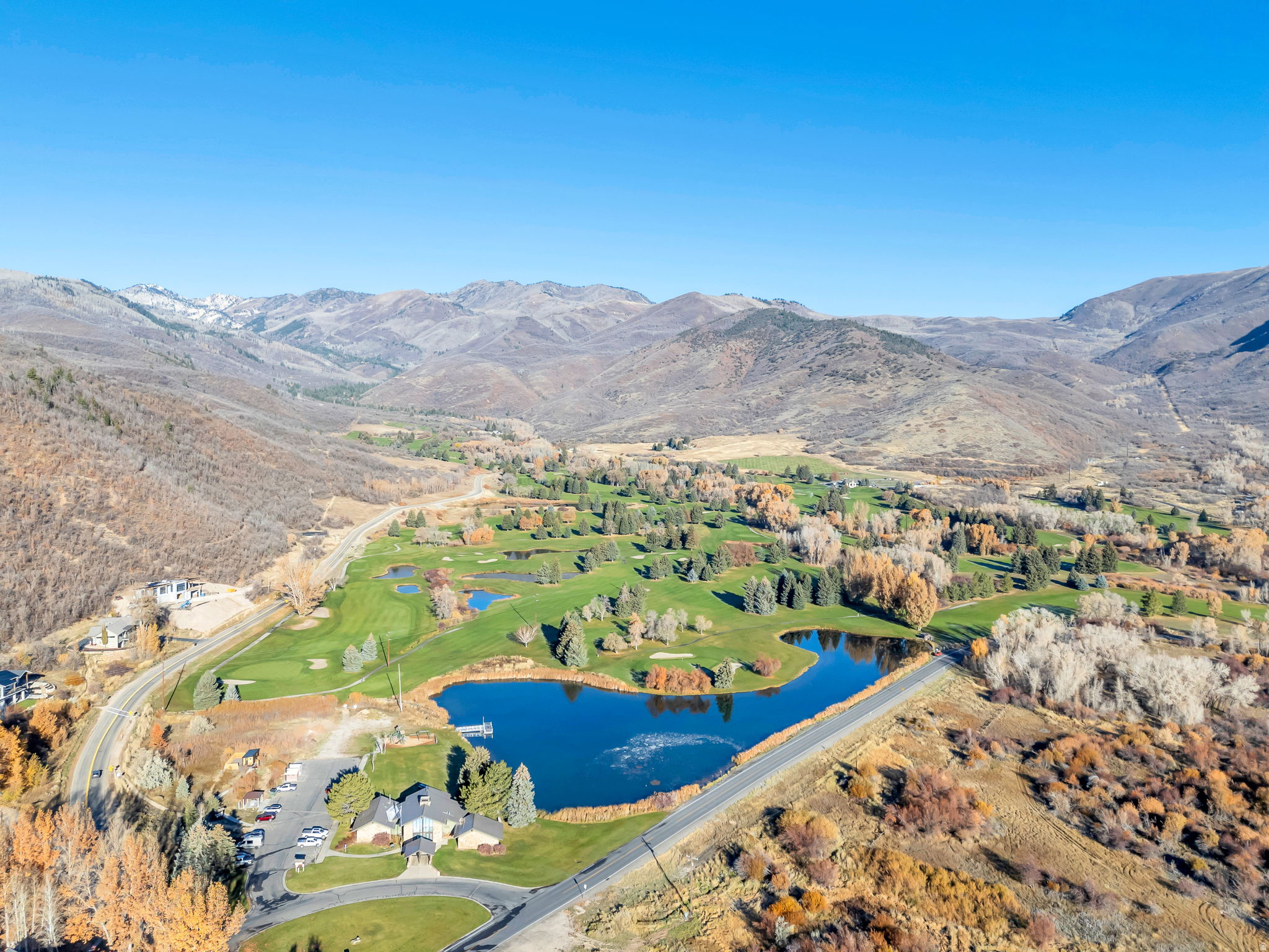 COTTAGES ON THE GREEN - Residential