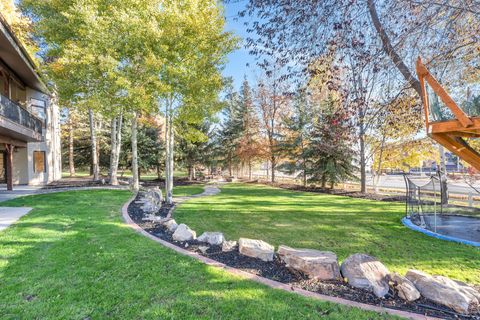 Tiny photo for 1146 N COTTAGE WAY, Midway, UT 84049 (MLS # 2121499)