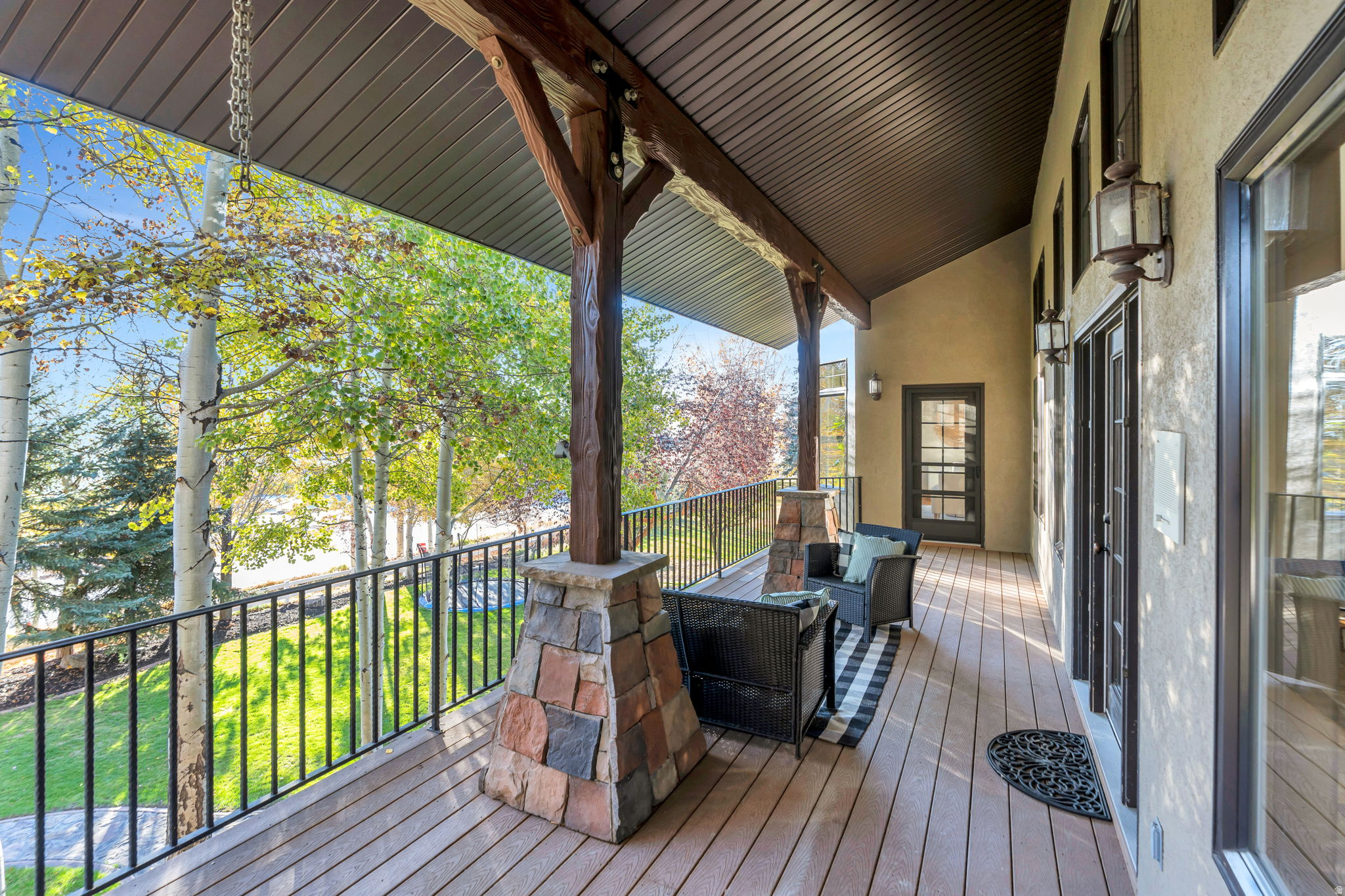 COTTAGES ON THE GREEN - Residential