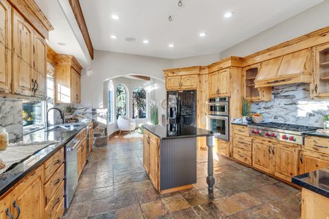 Tiny photo for 1146 N COTTAGE WAY, Midway, UT 84049 (MLS # 2121499)