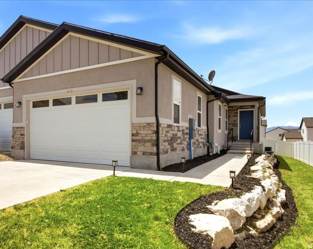 Photo of 616 S COLEMAN ST, Tooele, UT 84074 (MLS # 2165910)