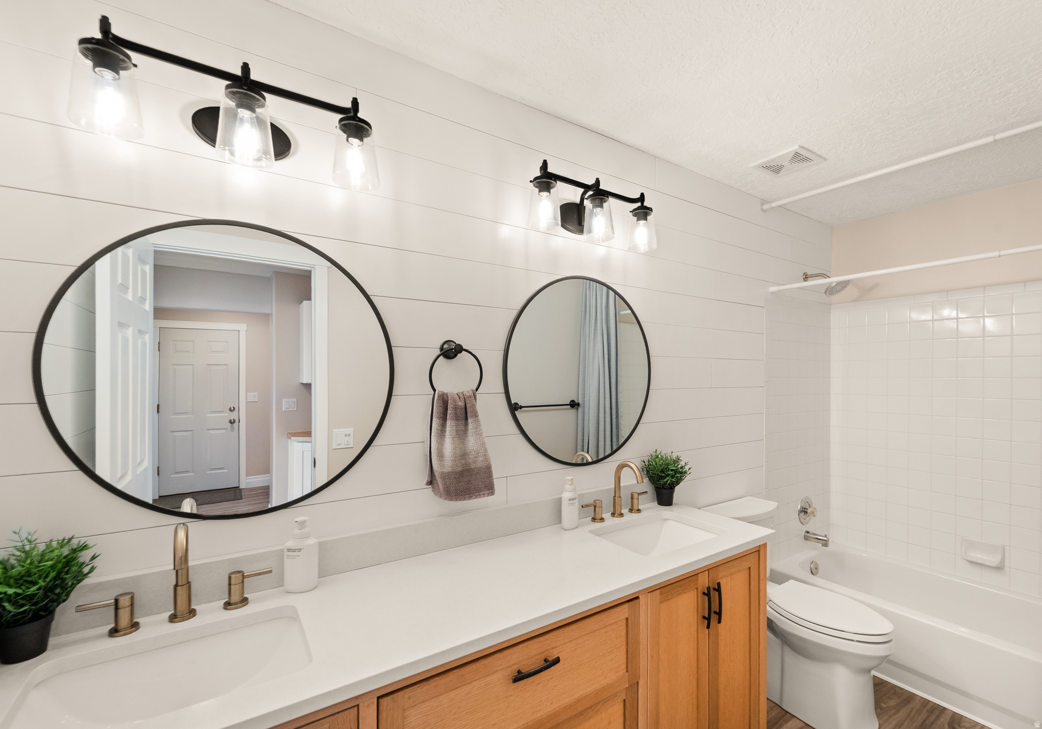 GOLF COURSE ISLAND SUB - Residential