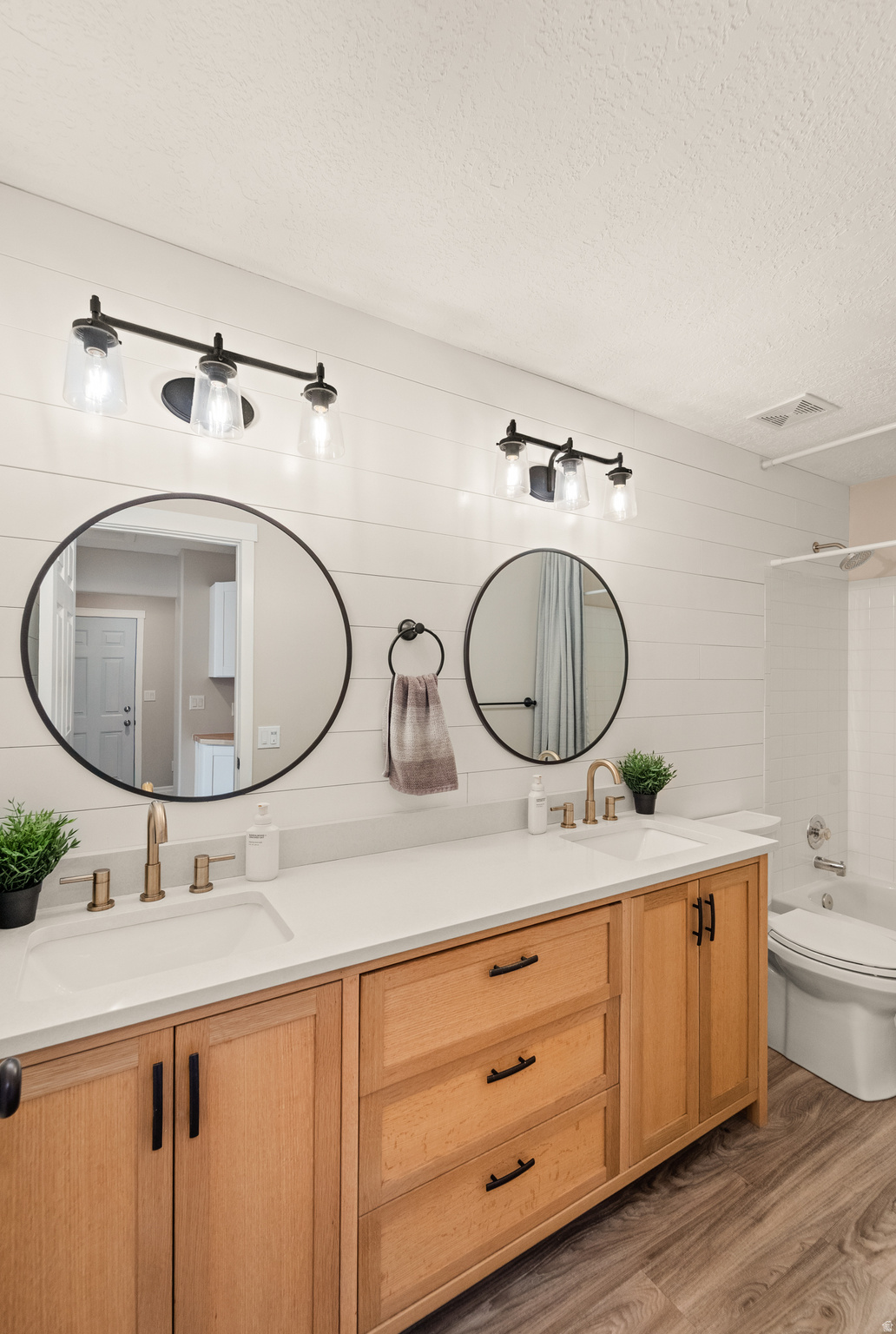 GOLF COURSE ISLAND SUB - Residential