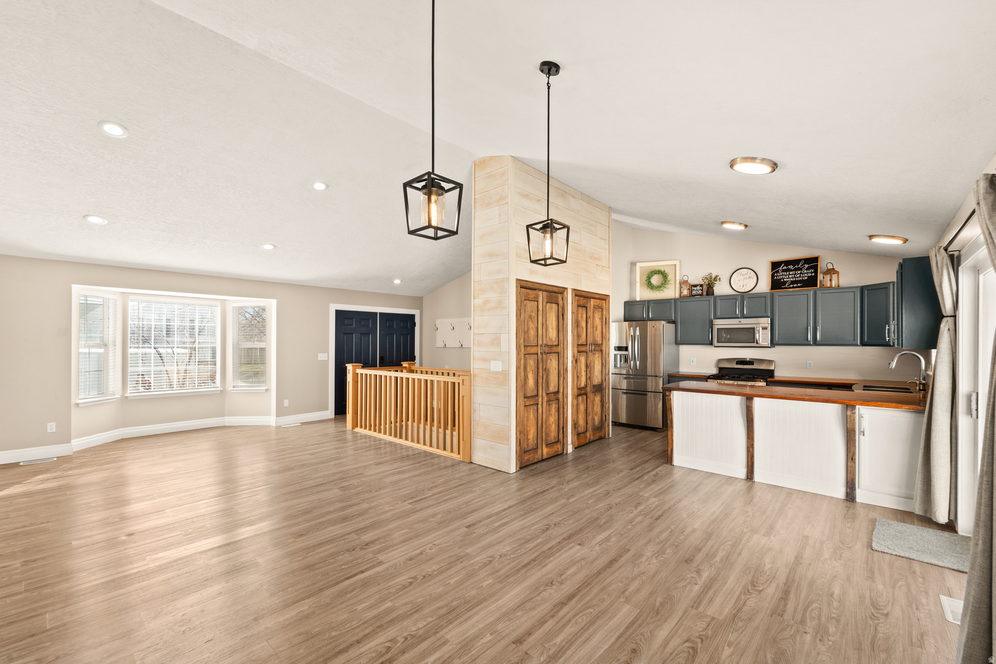 GOLF COURSE ISLAND SUB - Residential