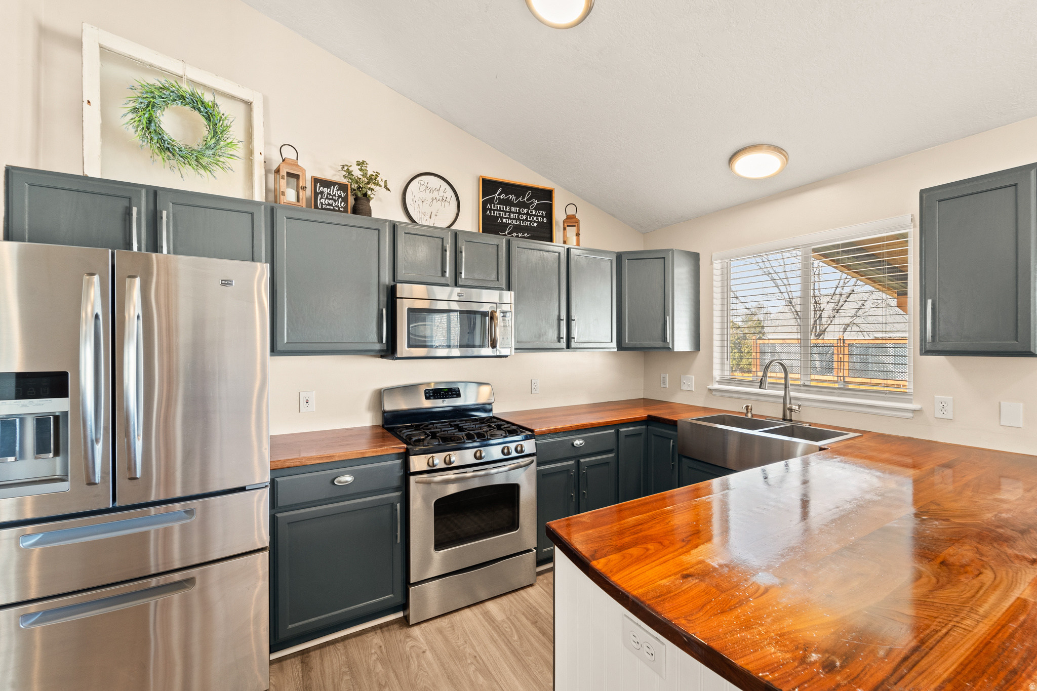 GOLF COURSE ISLAND SUB - Residential