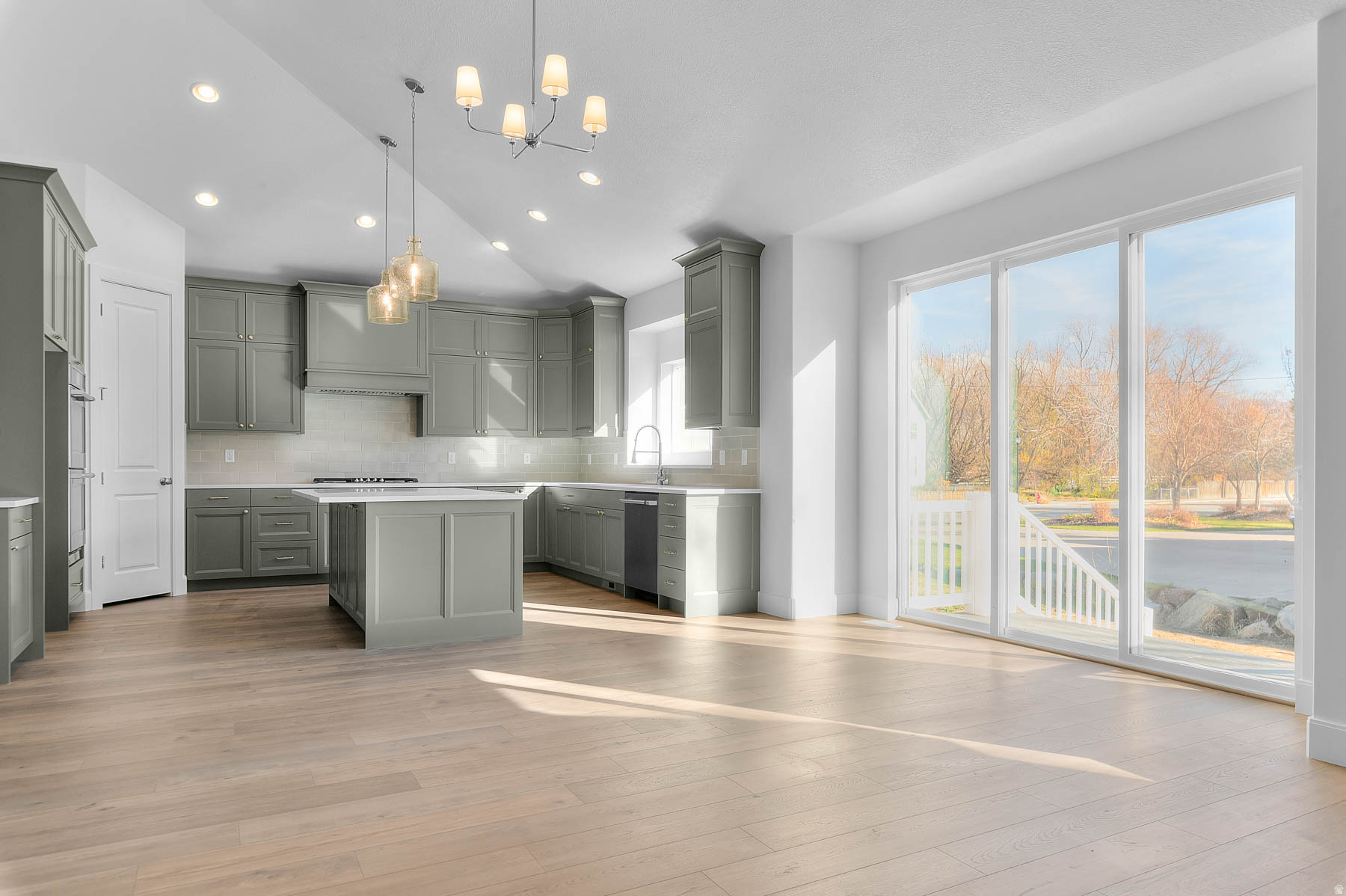 ANGEL HILL 101 - Residential