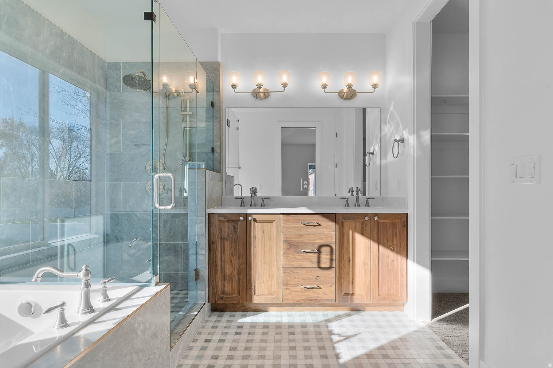 ANGEL HILL 101 - Residential