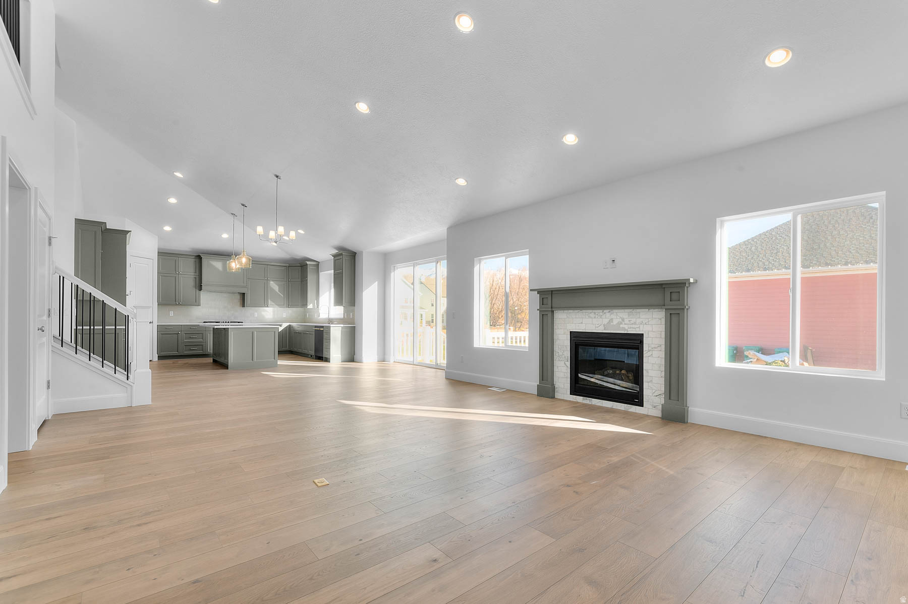 ANGEL HILL 101 - Residential