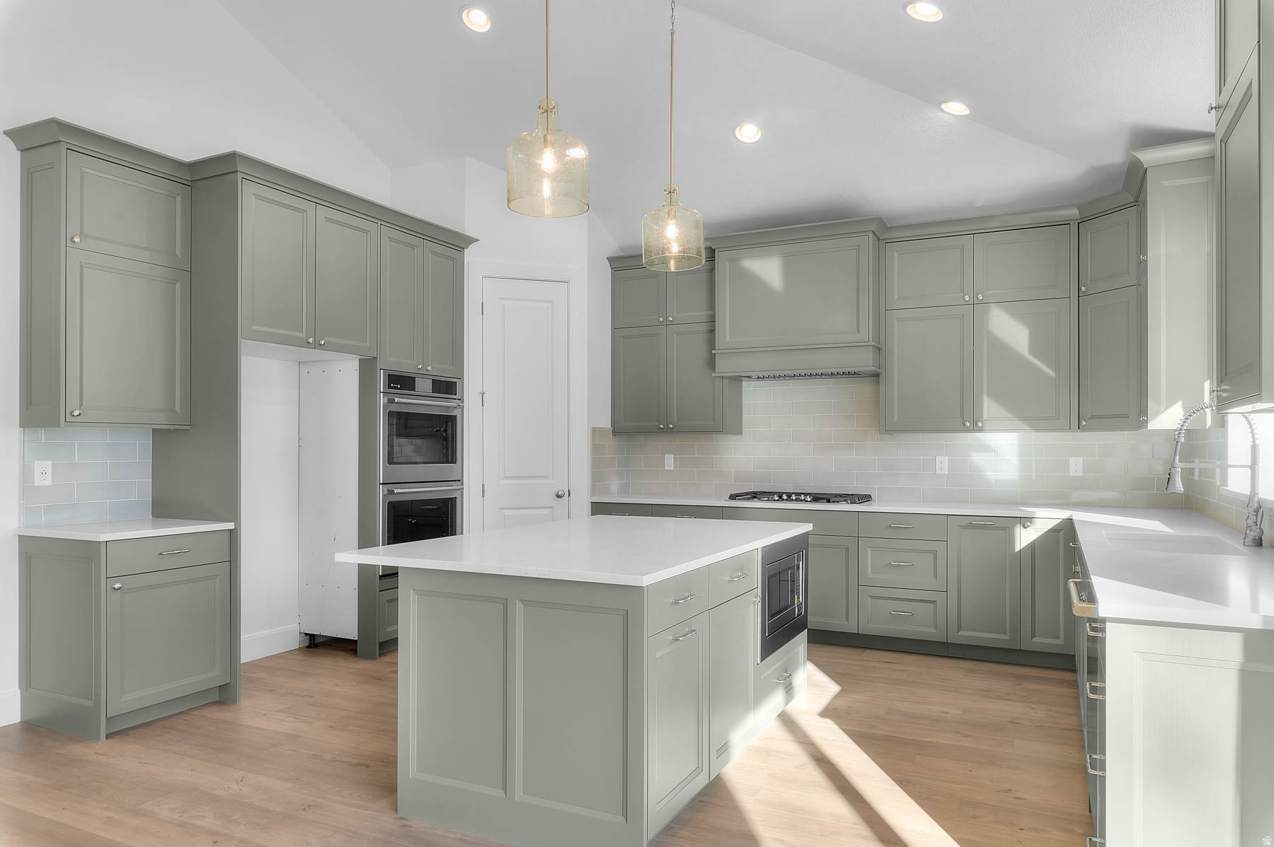 ANGEL HILL 101 - Residential