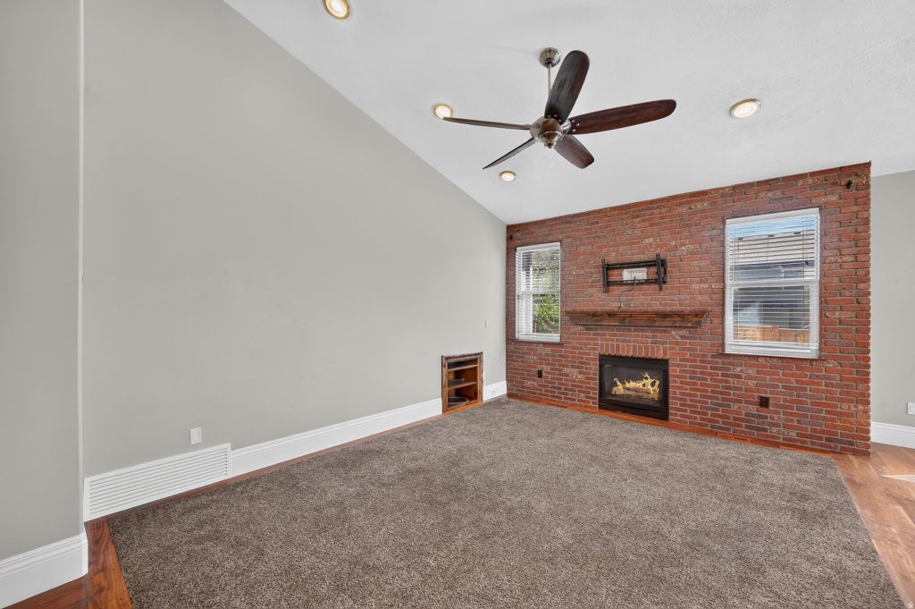 Photo of 16057 S TIMBER BROOK DR E, Draper, UT 84020 (MLS # 2183765)
