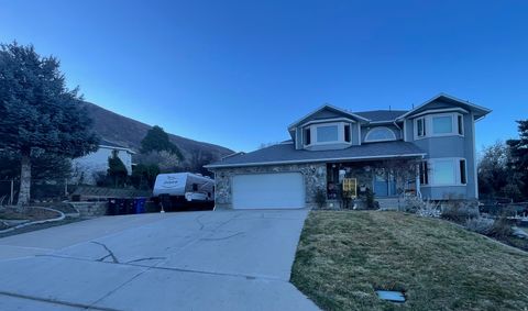 Tiny photo for 2765 E 7825 S, South Weber, UT 84405 (MLS # 2144194)