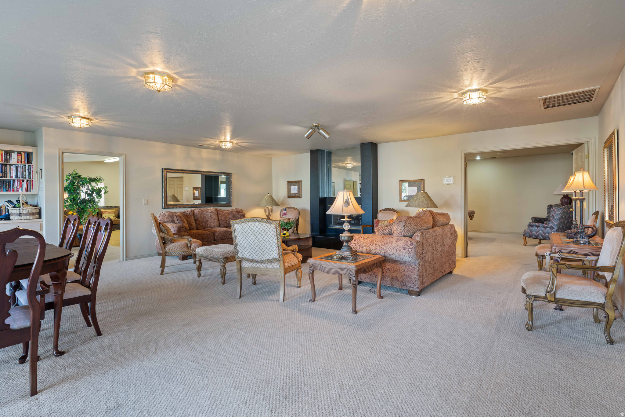 CRYSTAL LAKES TOWNHOMES - Residential