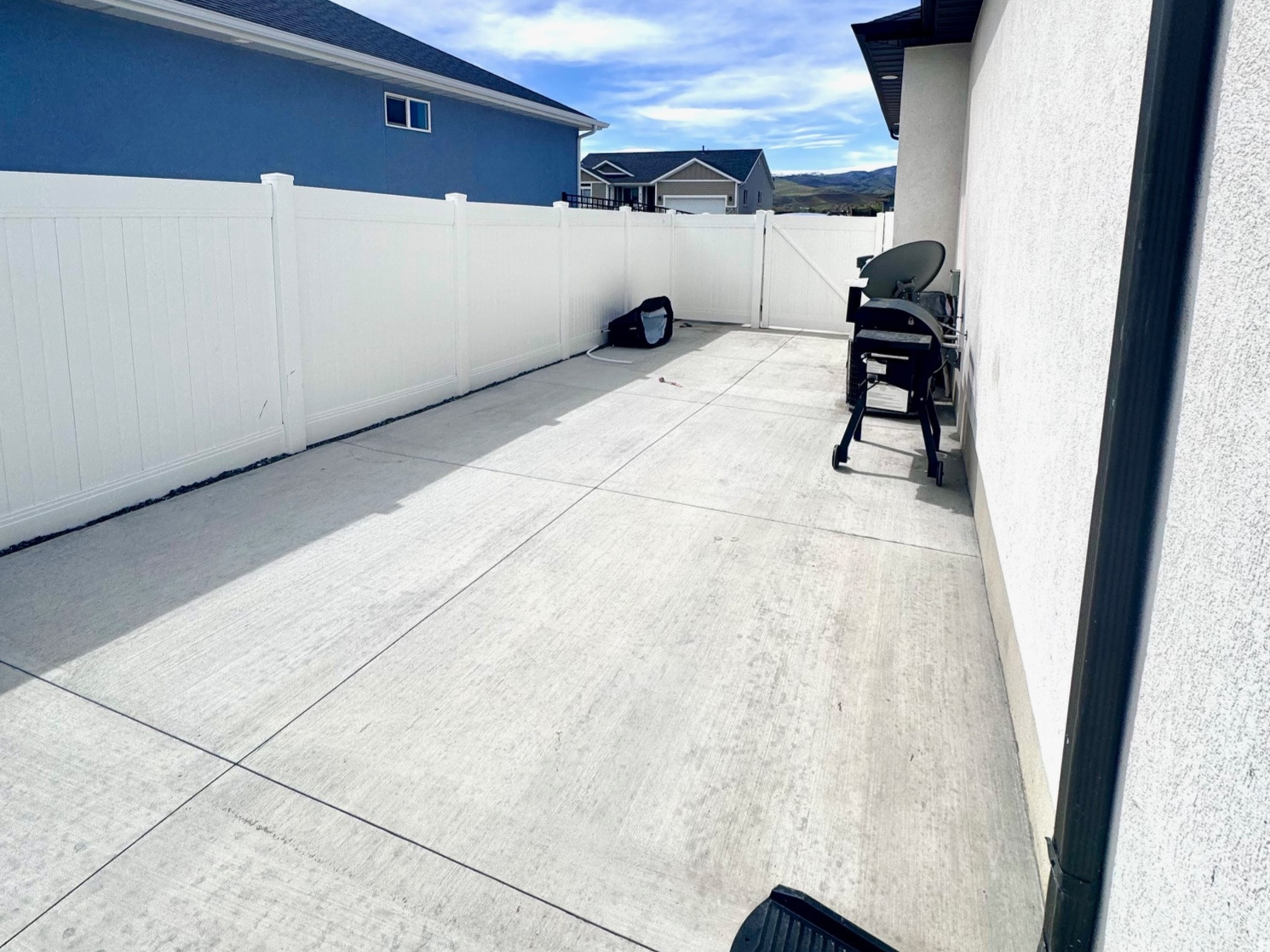 MOUNTAIN VISTA - Residential