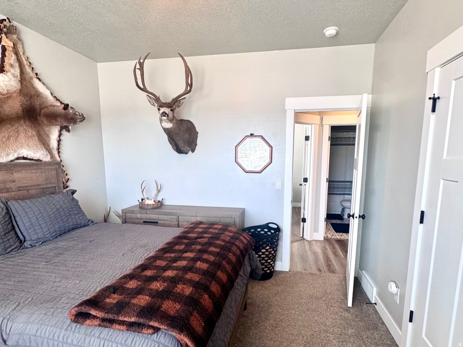 MOUNTAIN VISTA - Residential