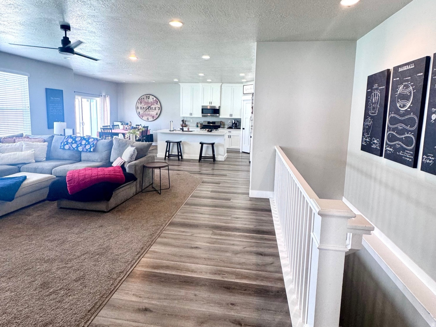 MOUNTAIN VISTA - Residential