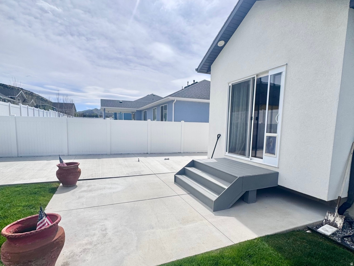 MOUNTAIN VISTA - Residential