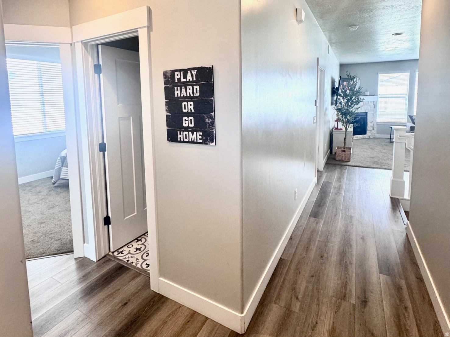 MOUNTAIN VISTA - Residential