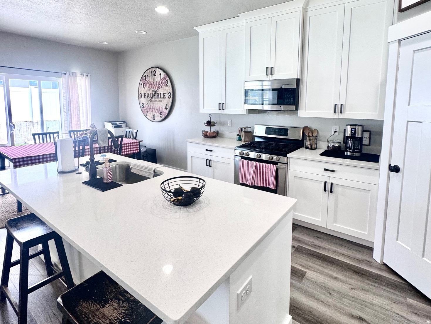 MOUNTAIN VISTA - Residential