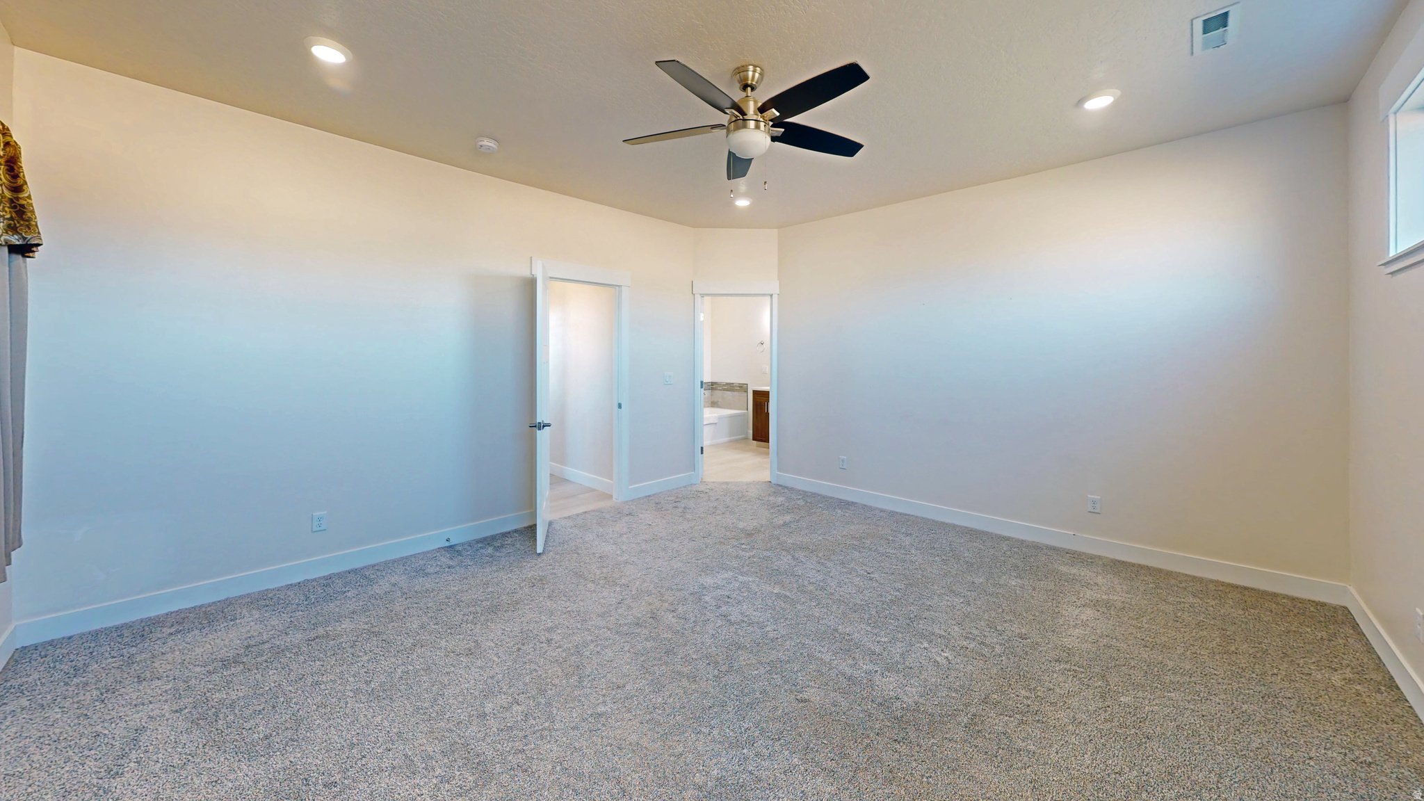 CANYONS EDGE - Residential