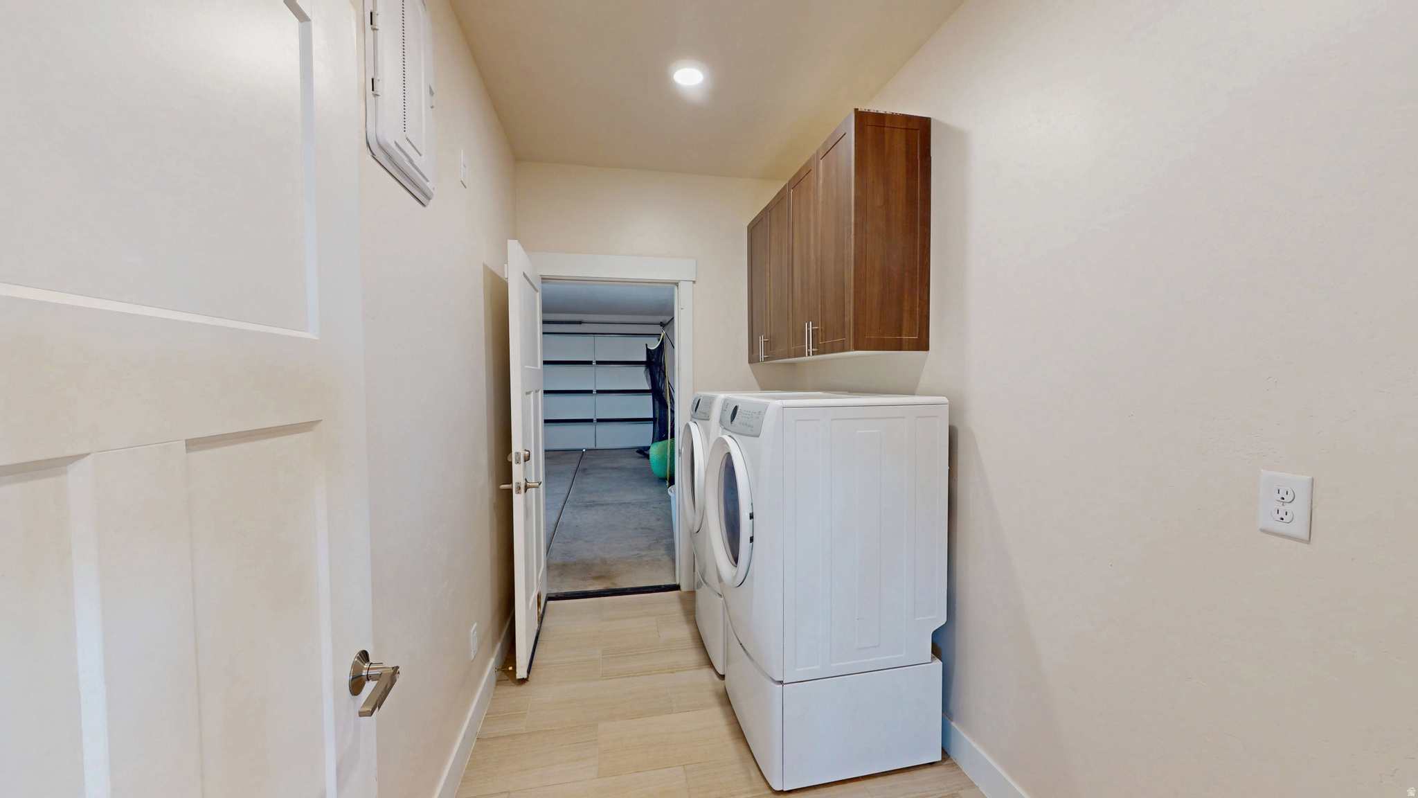 CANYONS EDGE - Residential