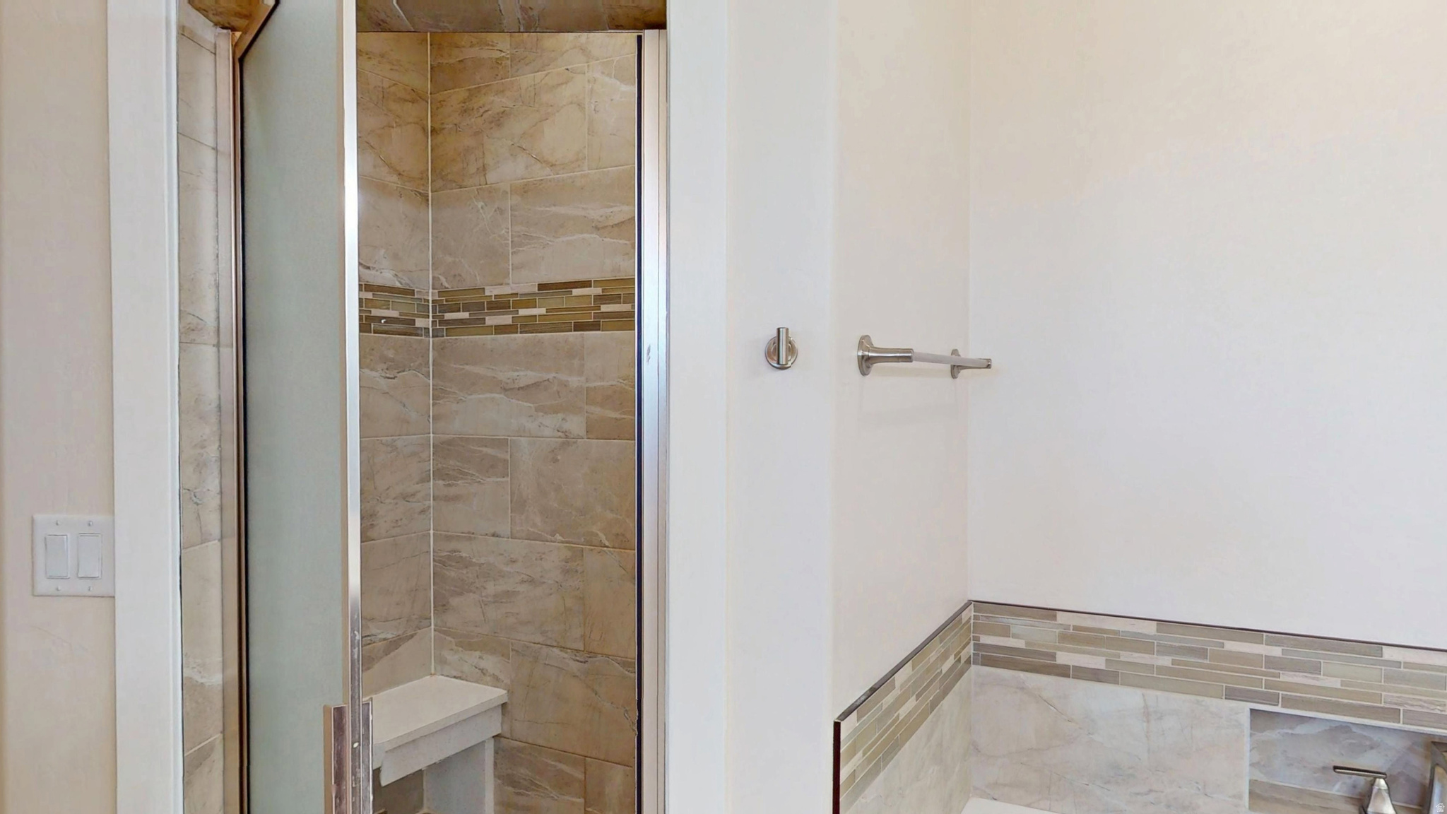 CANYONS EDGE - Residential