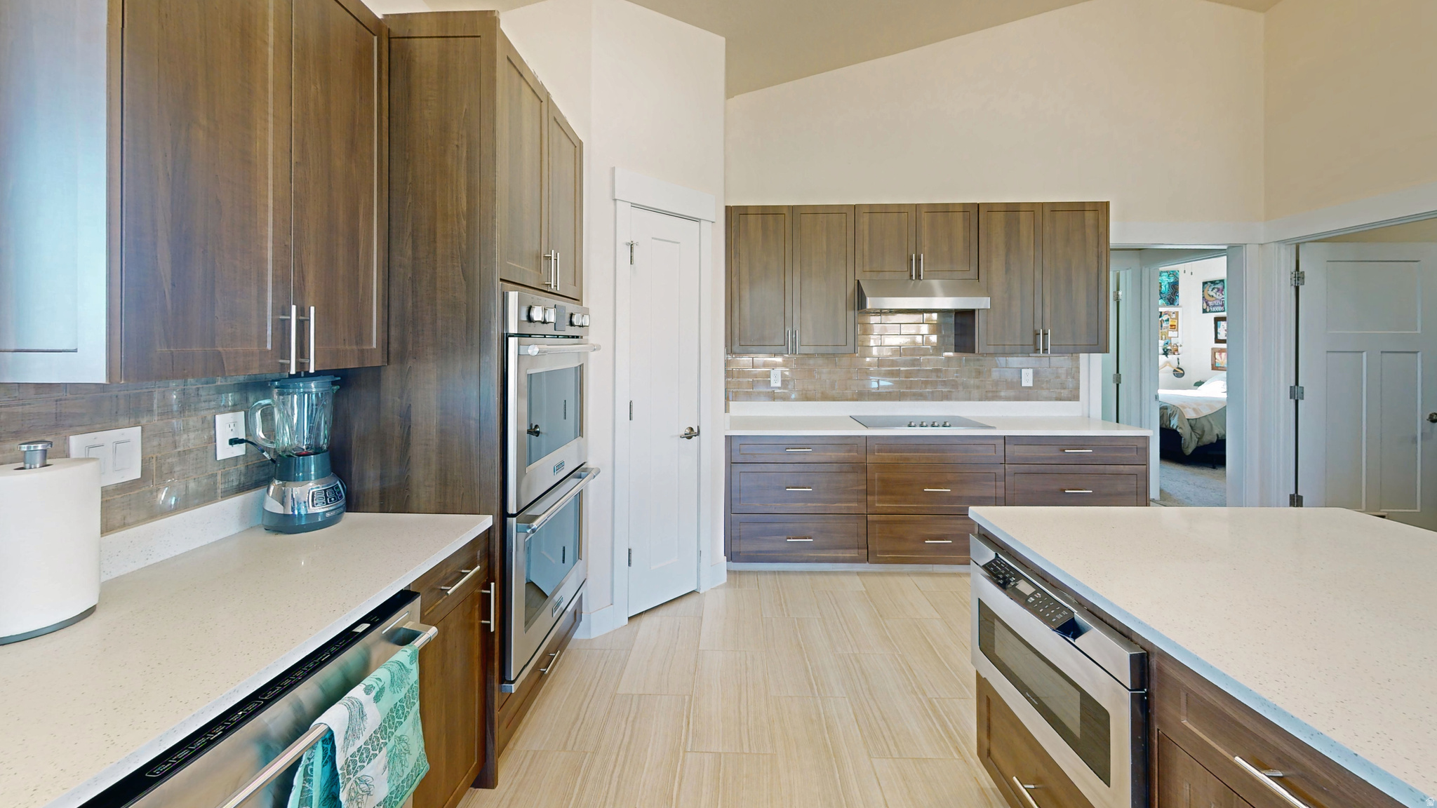 CANYONS EDGE - Residential