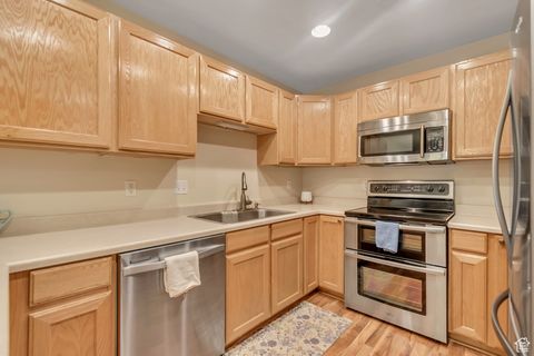 Tiny photo for 1205 E PRIVOT DR #102, Cottonwood Heights, UT 84121 (MLS # 2114098)