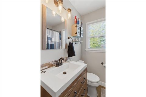 Tiny photo for 837 POLK AVE, North Ogden, UT 84404 (MLS # 2156250)