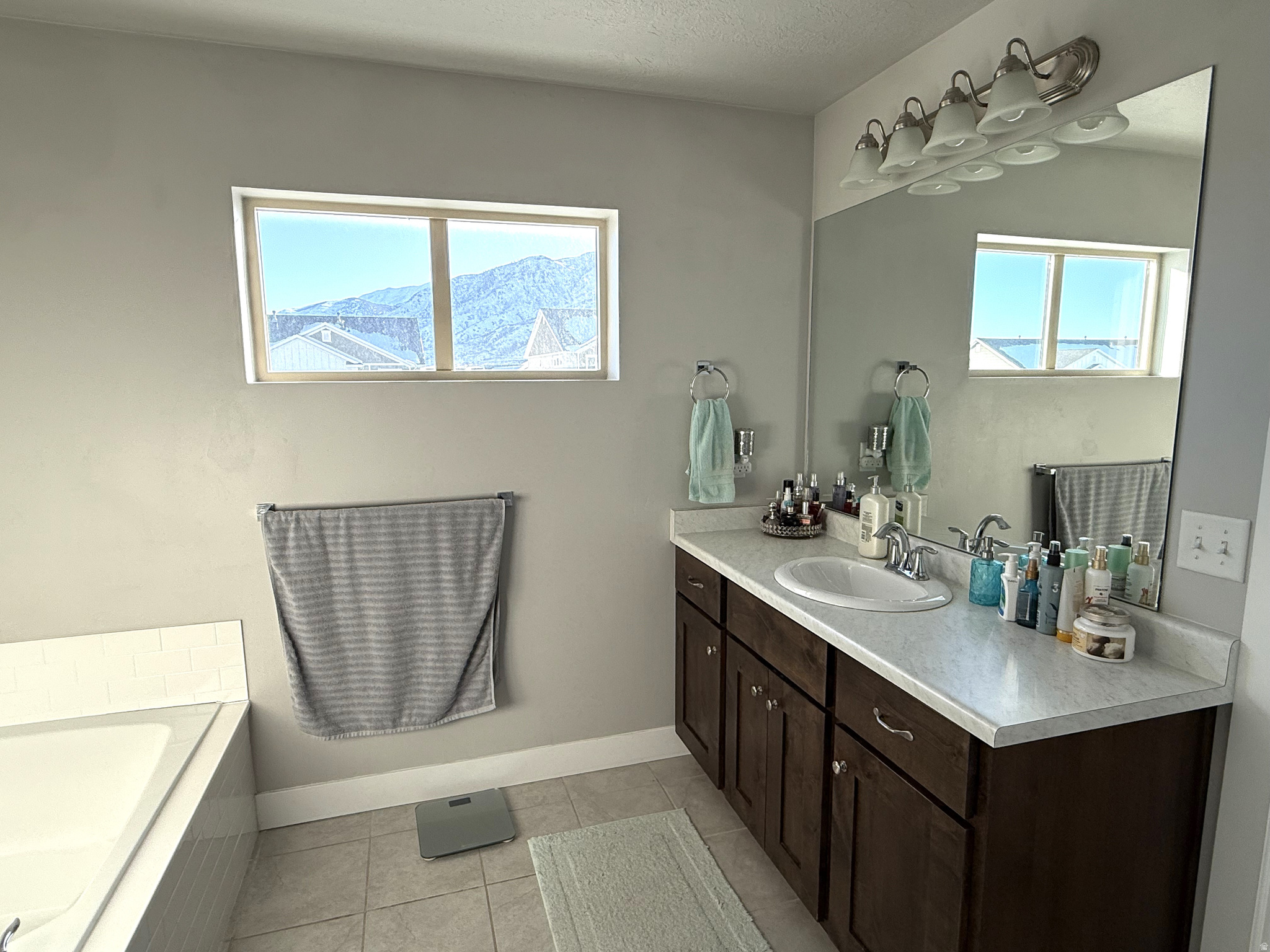 THE ORCHARDS - Residential