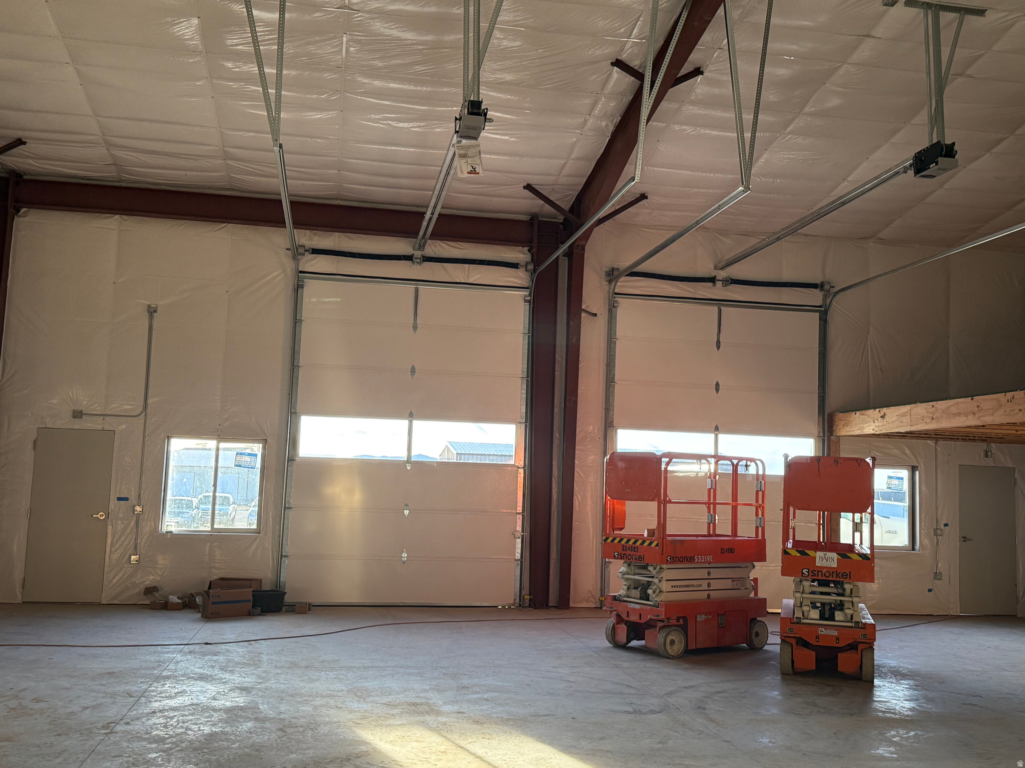 MOUNTAIN VIEW INDUSTRIAL - Commercial Sale