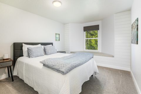 Tiny photo for 1690 SHOSHONE DR, Ogden, UT 84403 (MLS # 2154782)