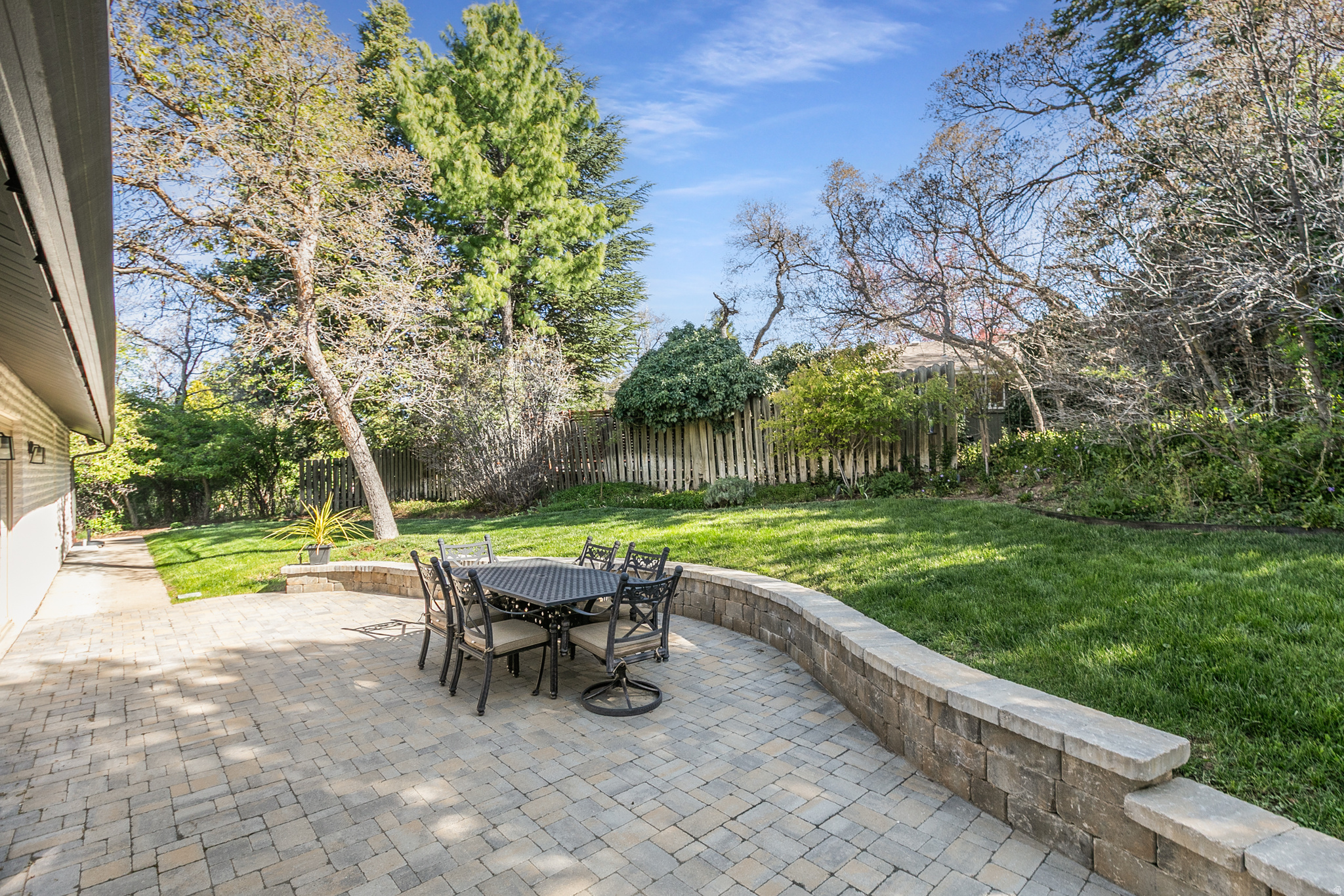 SHADOW VALLEY - Residential