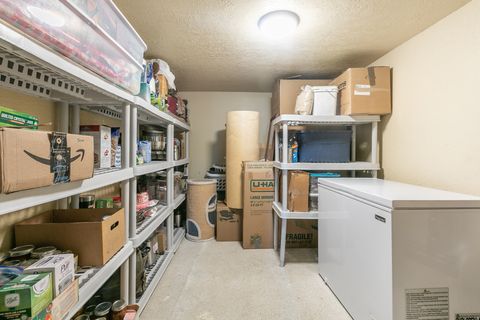 Tiny photo for 1690 SHOSHONE DR, Ogden, UT 84403 (MLS # 2154782)