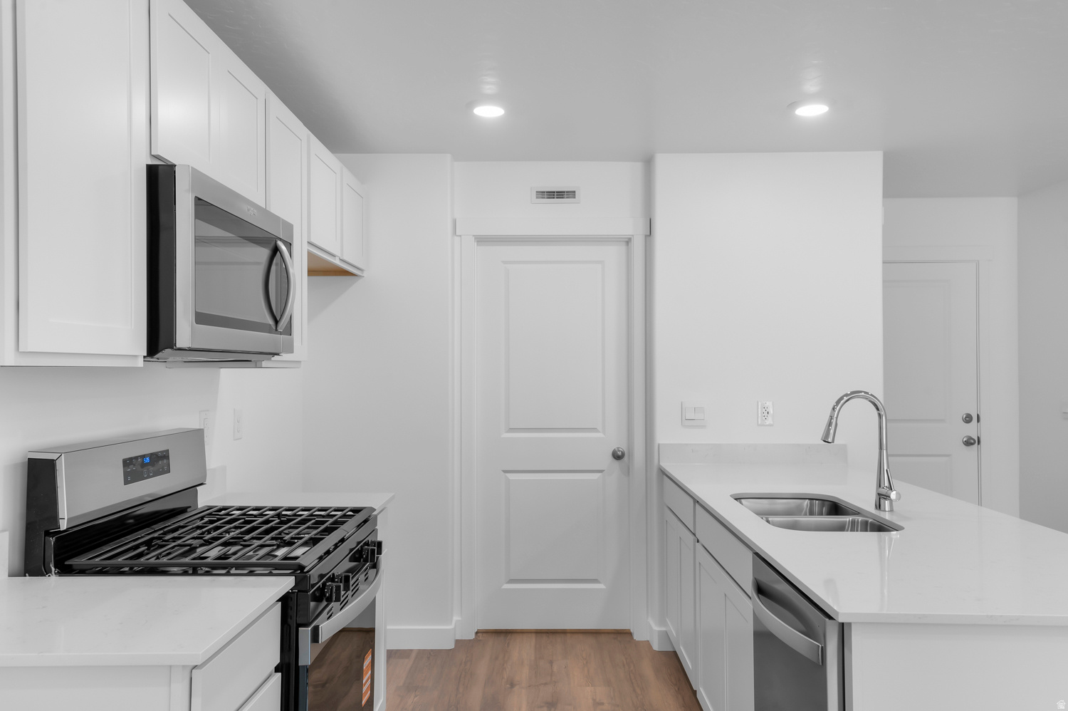 VIRIDIAN - Residential