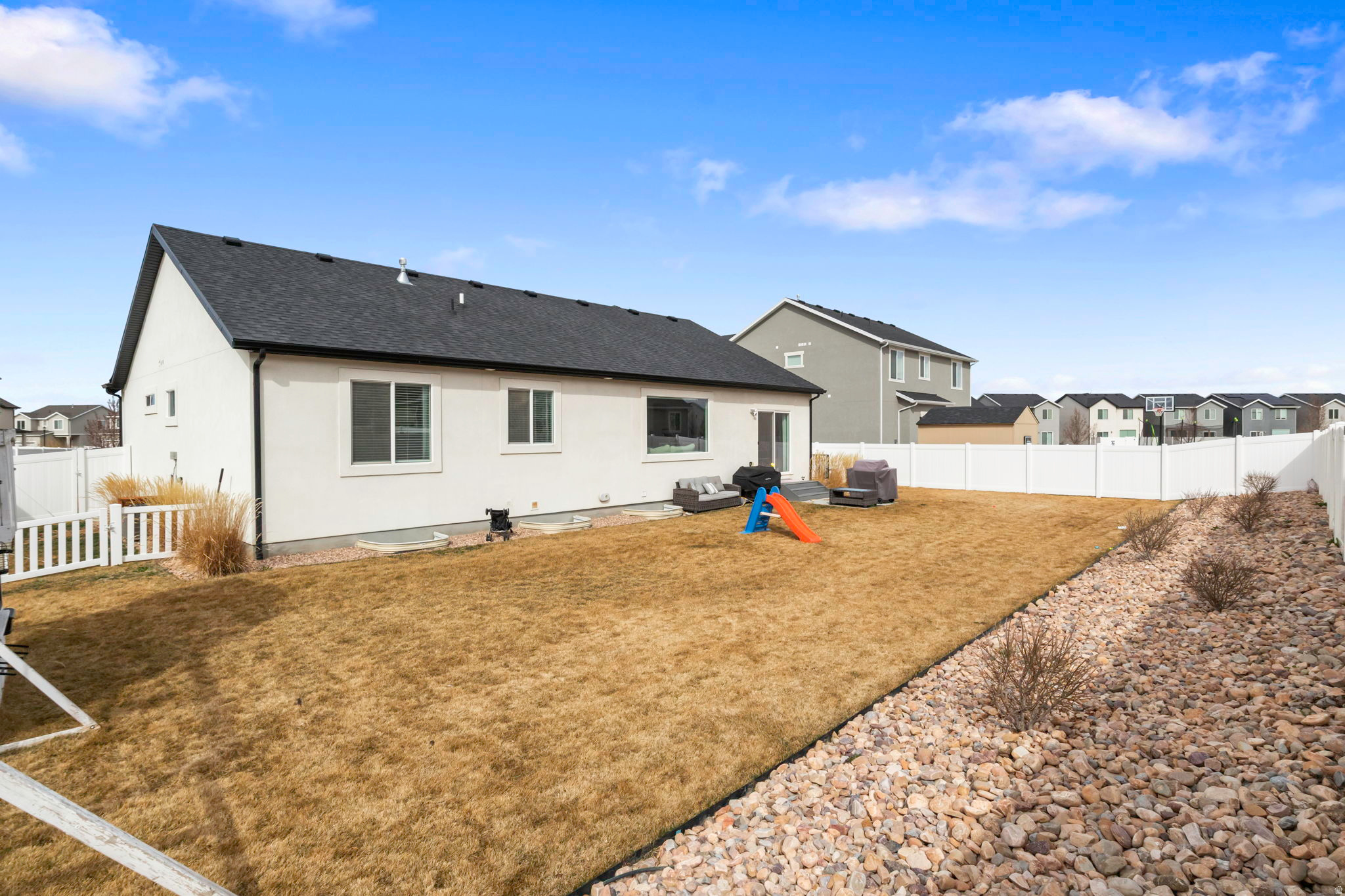 FOOTHILL VILLAGE - Residential