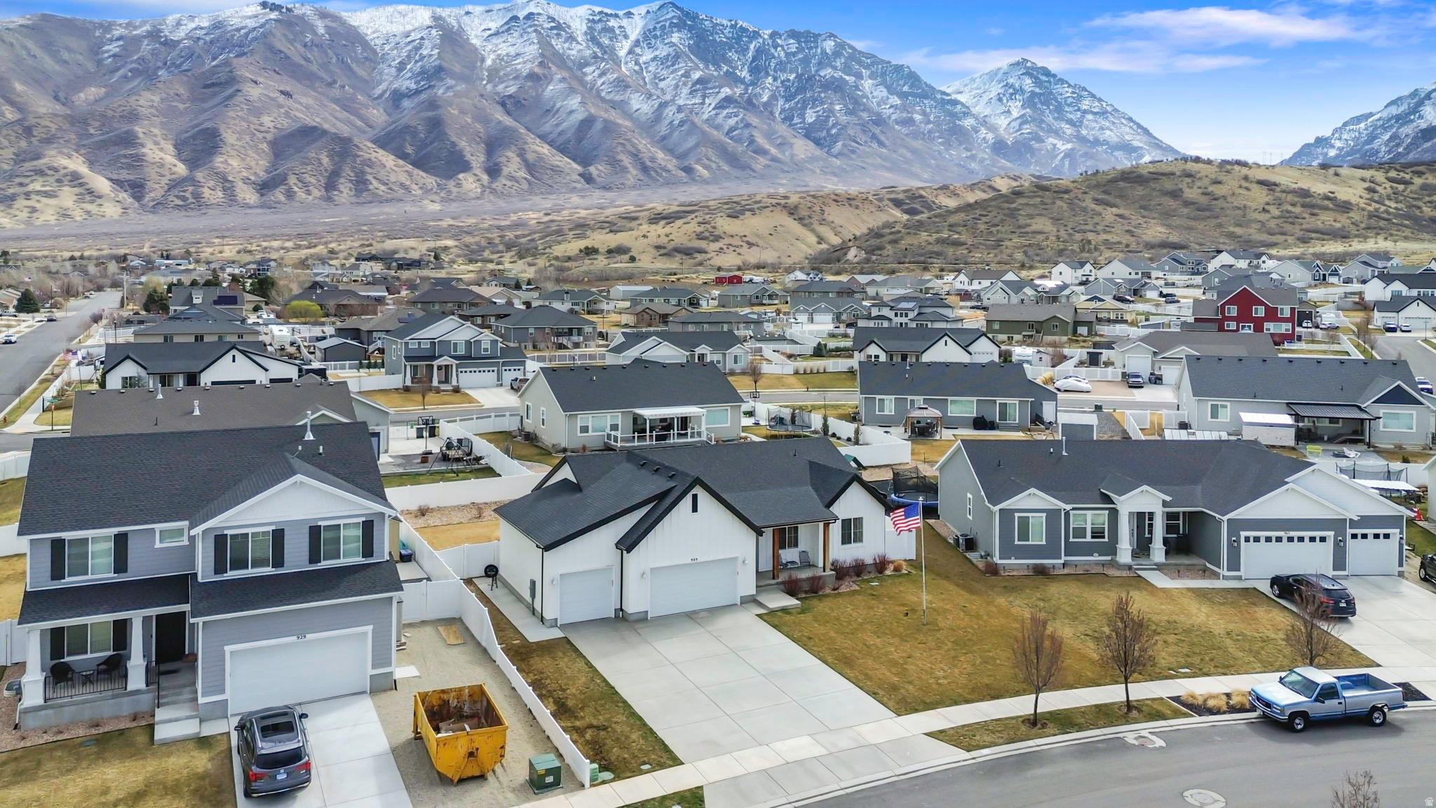 FOOTHILL VILLAGE - Residential