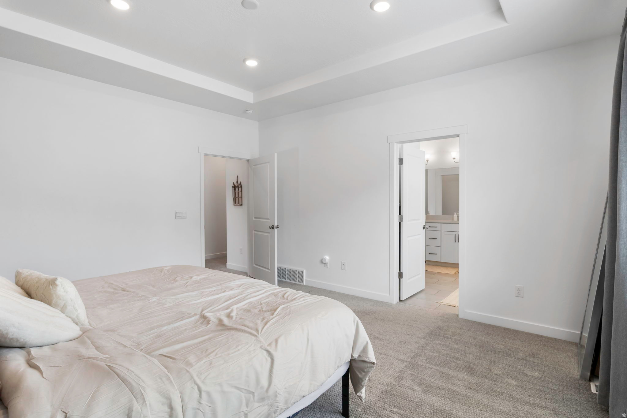 FOOTHILL VILLAGE - Residential