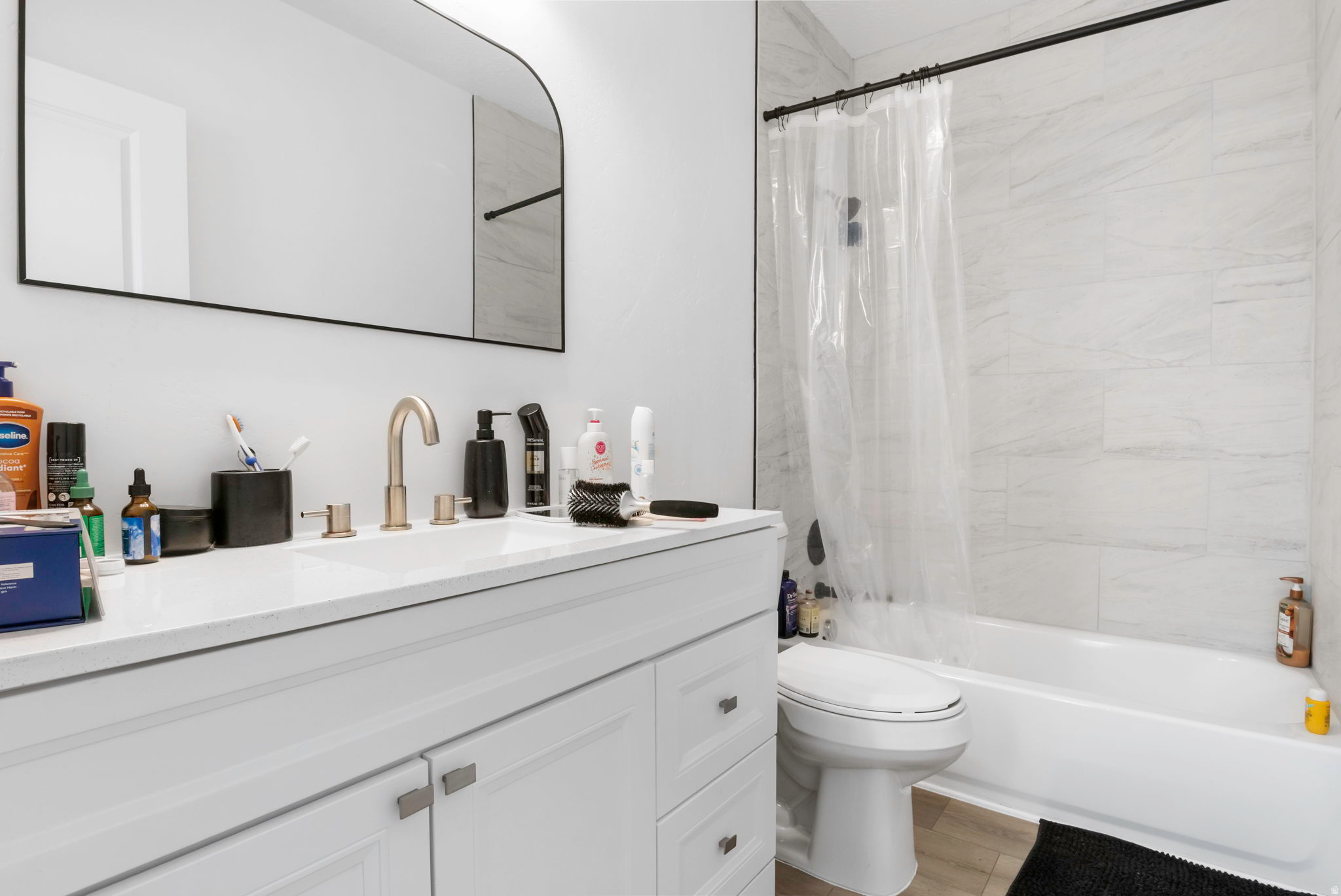 FOOTHILL VILLAGE - Residential