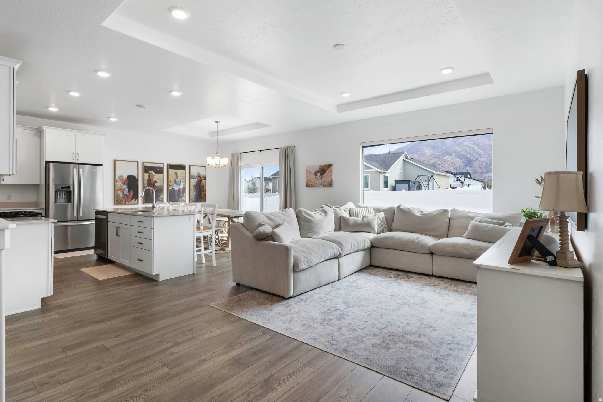 FOOTHILL VILLAGE - Residential