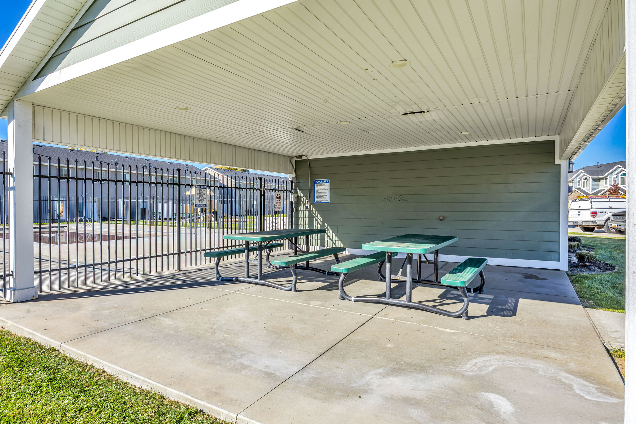 CAMELOT COVE - Residential